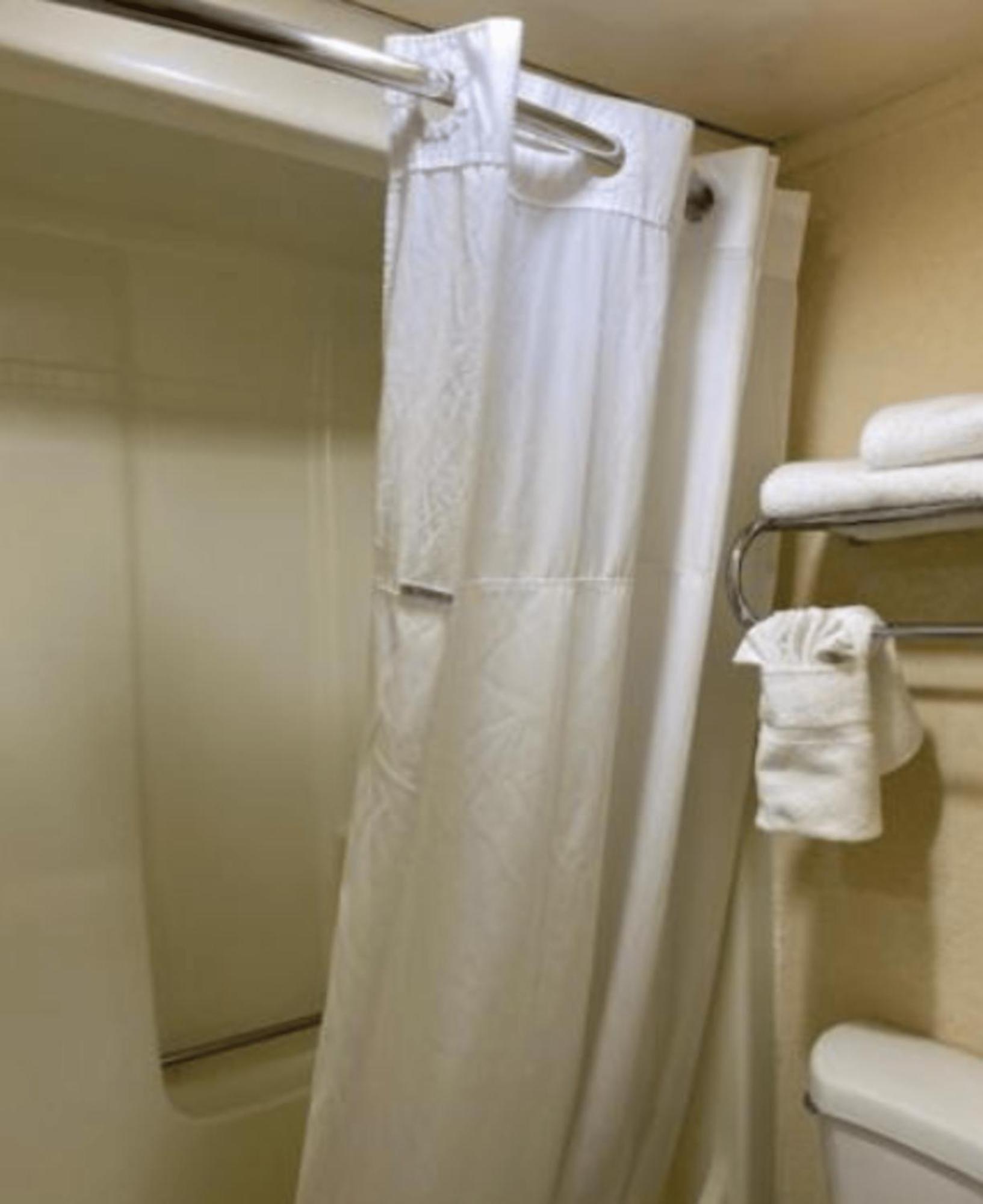 Travelodge By Wyndham Sellersburg Buitenkant foto